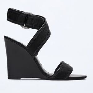 ZARA SRPLS COLLECTION BLACK STACKED HEEL WEDGE SANDALS